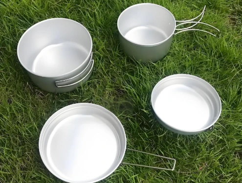 Can baking soda be used to clean titanium pots